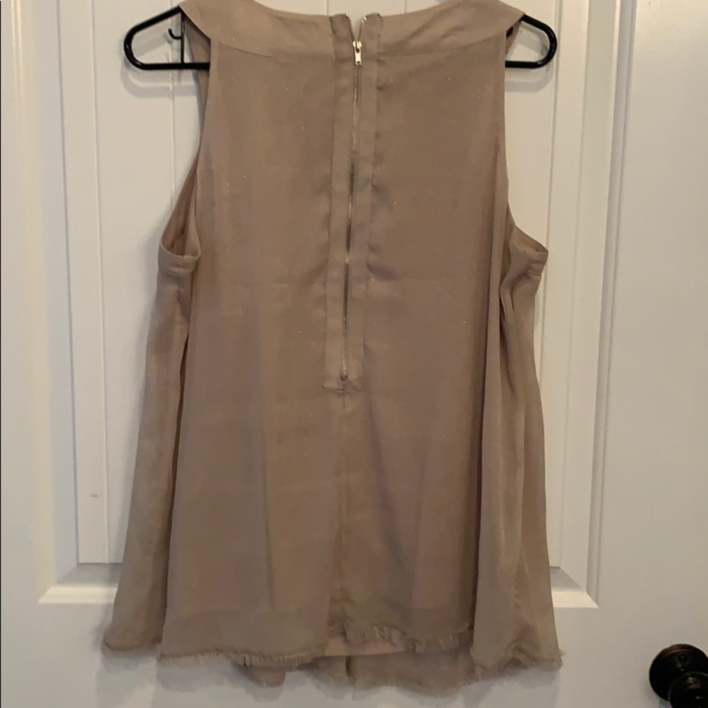 Eci New York rosette dressy tank top layered - Picture 4 of 10